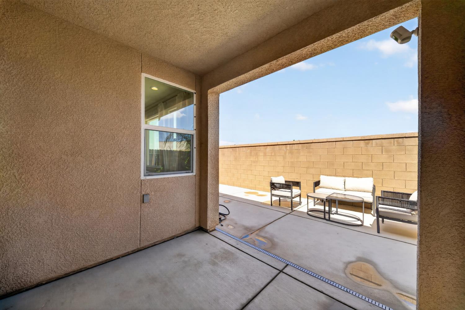 656 N Elise Ln, Fresno, CA 93727