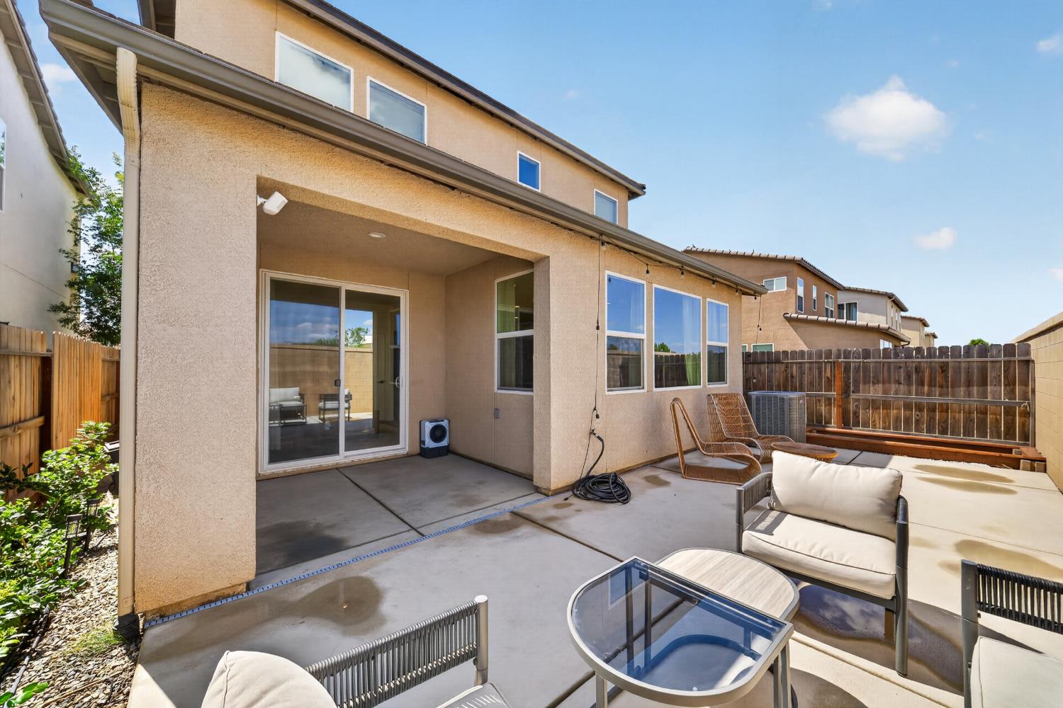 656 N Elise Ln, Fresno, CA 93727