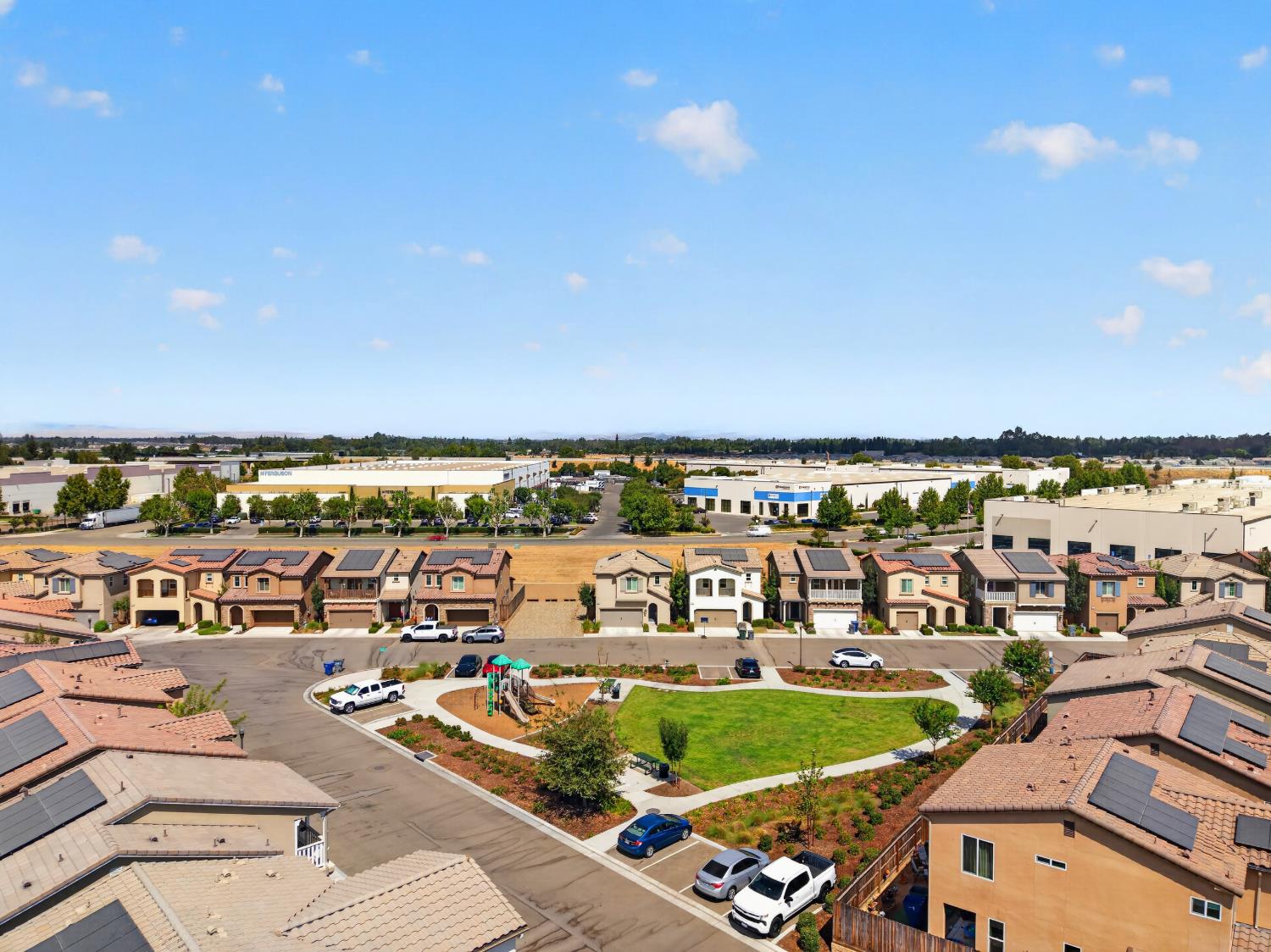 656 N Elise Ln, Fresno, CA 93727