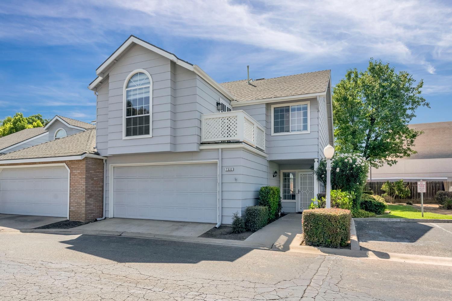 7532 N Millbrook Ave, Fresno, CA 93720