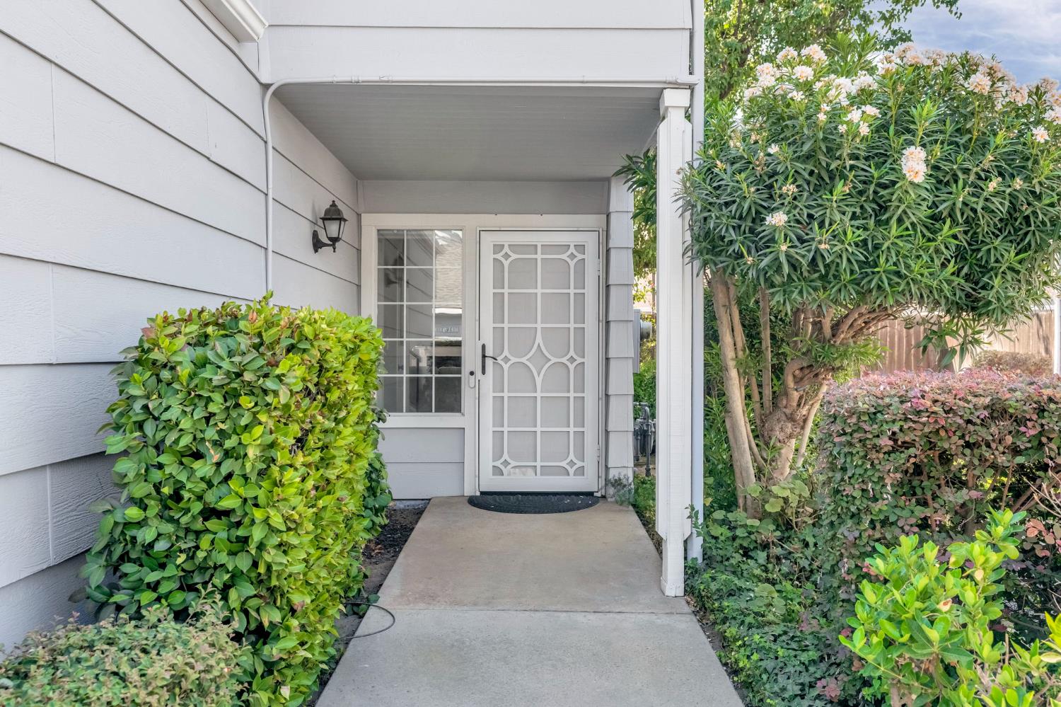 7532 N Millbrook Ave, Fresno, CA 93720