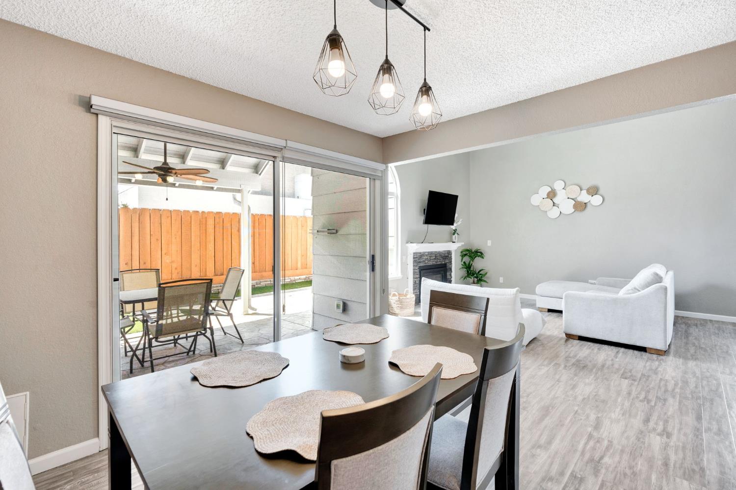7532 N Millbrook Ave, Fresno, CA 93720