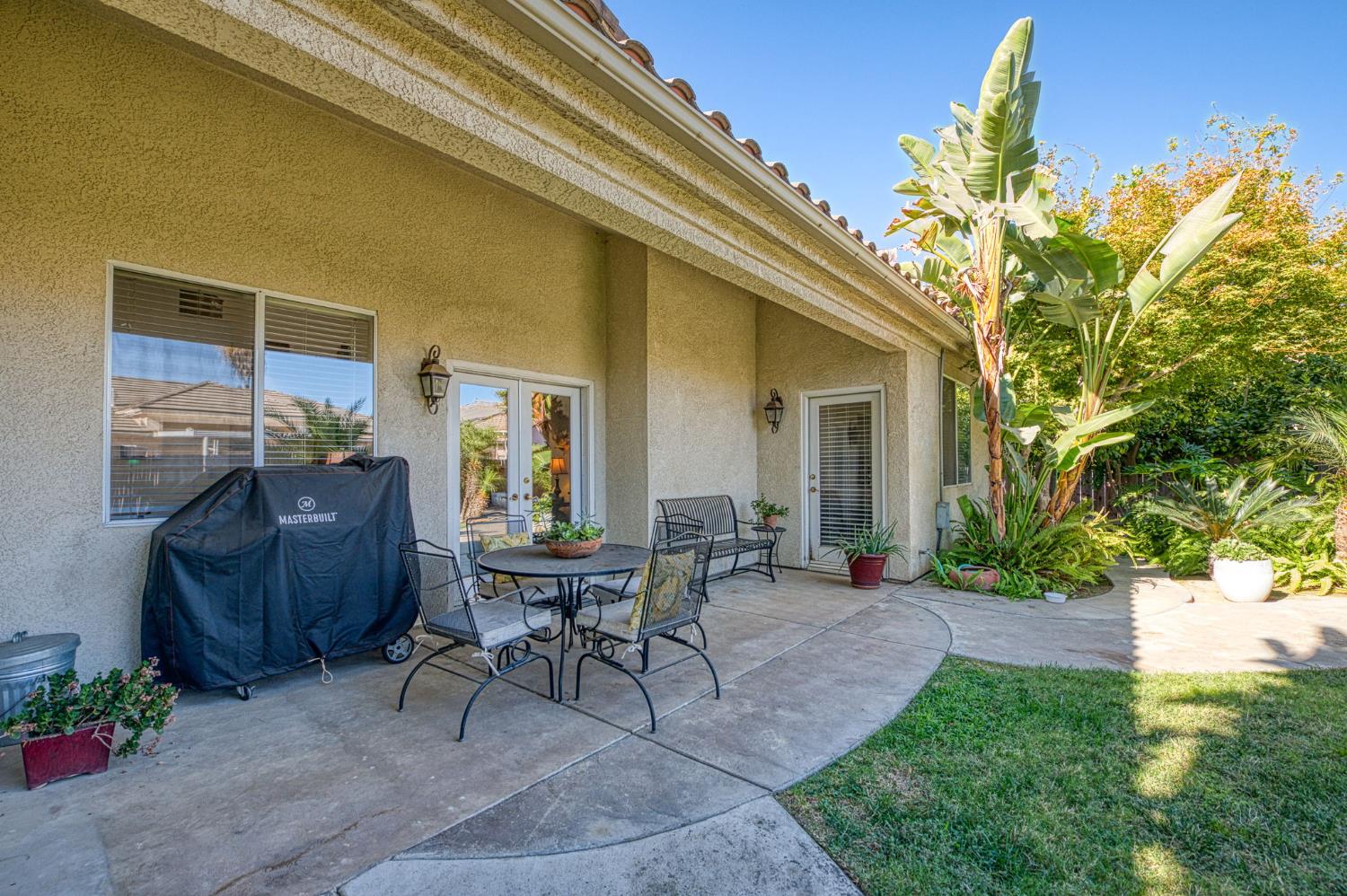 5744 W Cromwell Ave, Fresno, CA 93722
