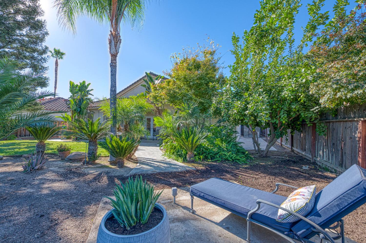 5744 W Cromwell Ave, Fresno, CA 93722