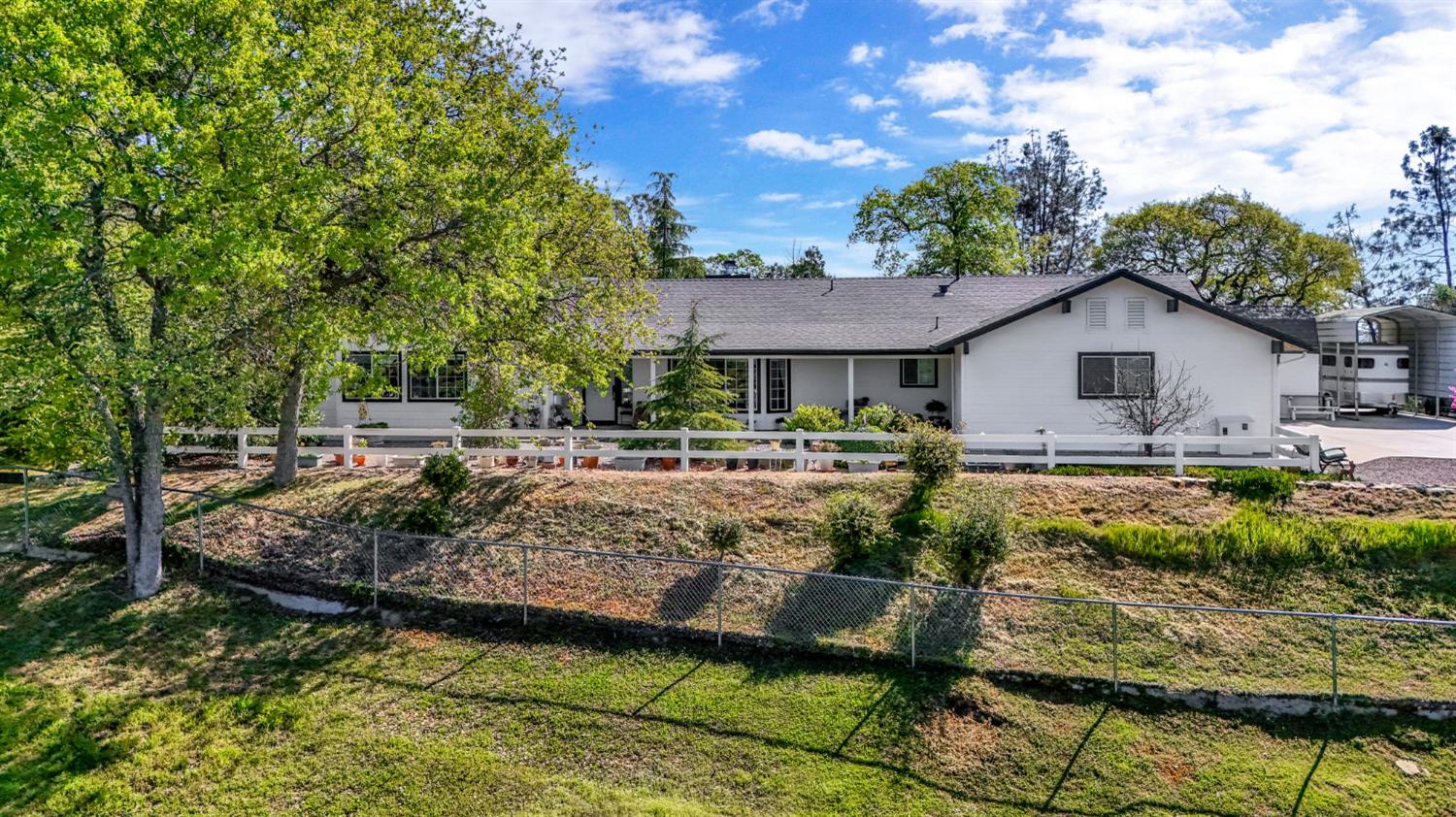 33867 Jennifer Ct, Coarsegold, CA 93614