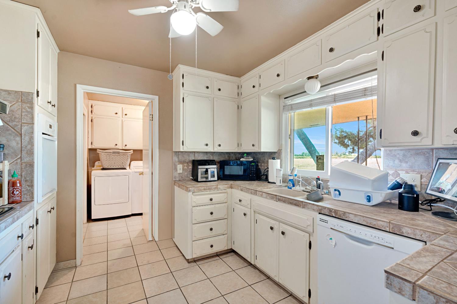 237 N. BETHEL AVE, Sanger, CA 93657