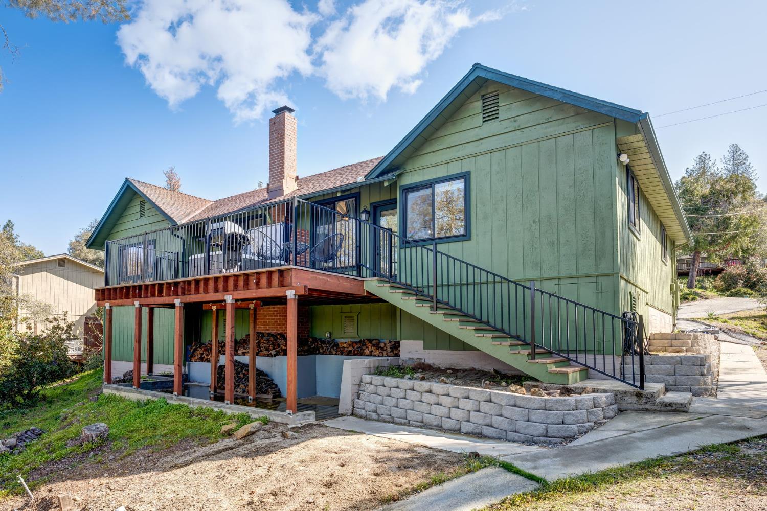42442 Buckeye Rd, Oakhurst, CA 93644