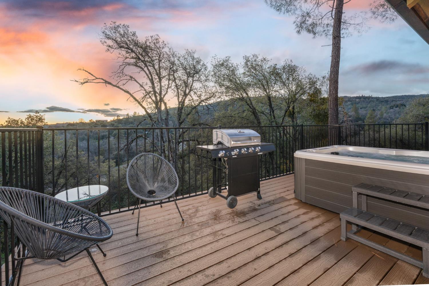 42442 Buckeye Rd, Oakhurst, CA 93644