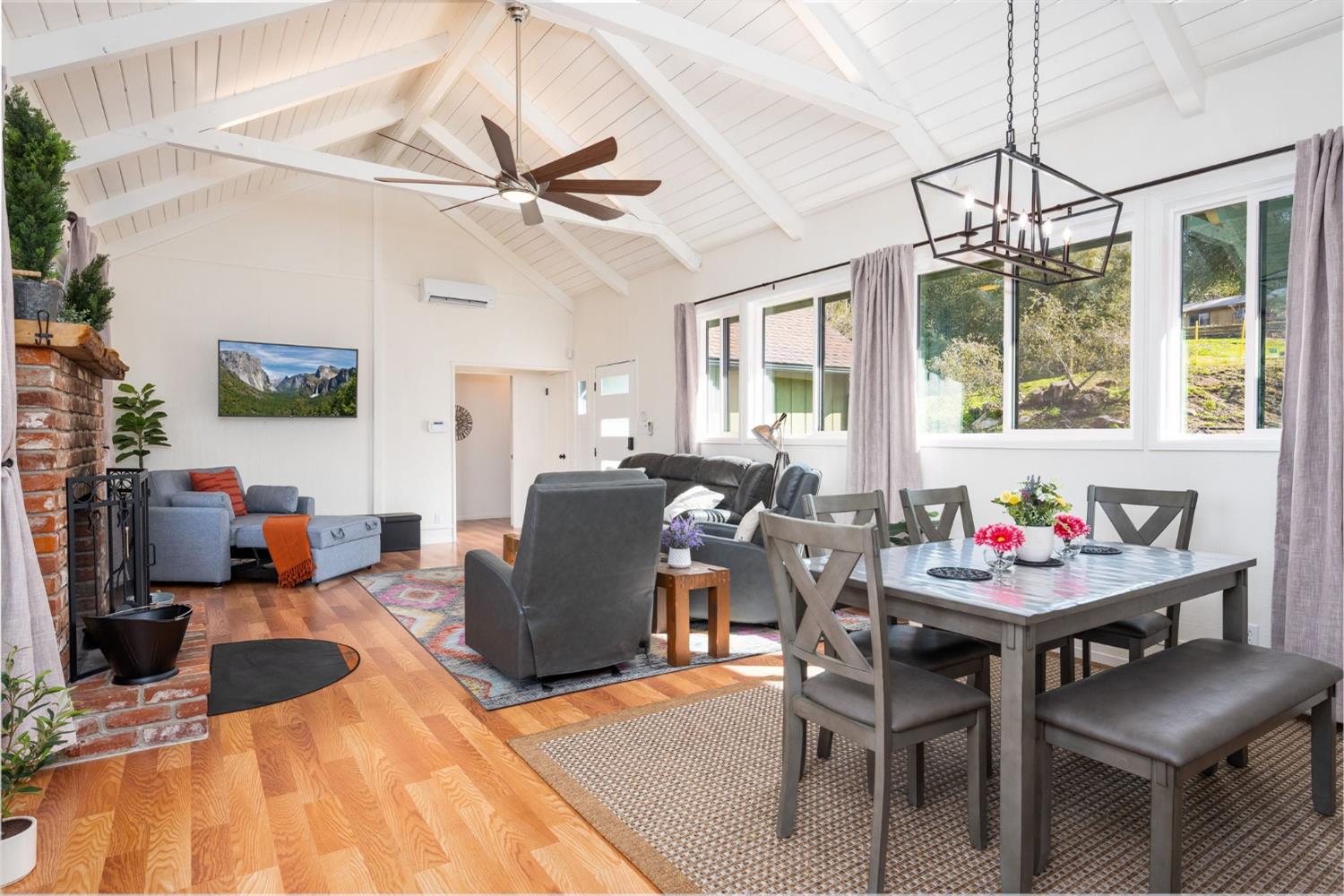 42442 Buckeye Rd, Oakhurst, CA 93644