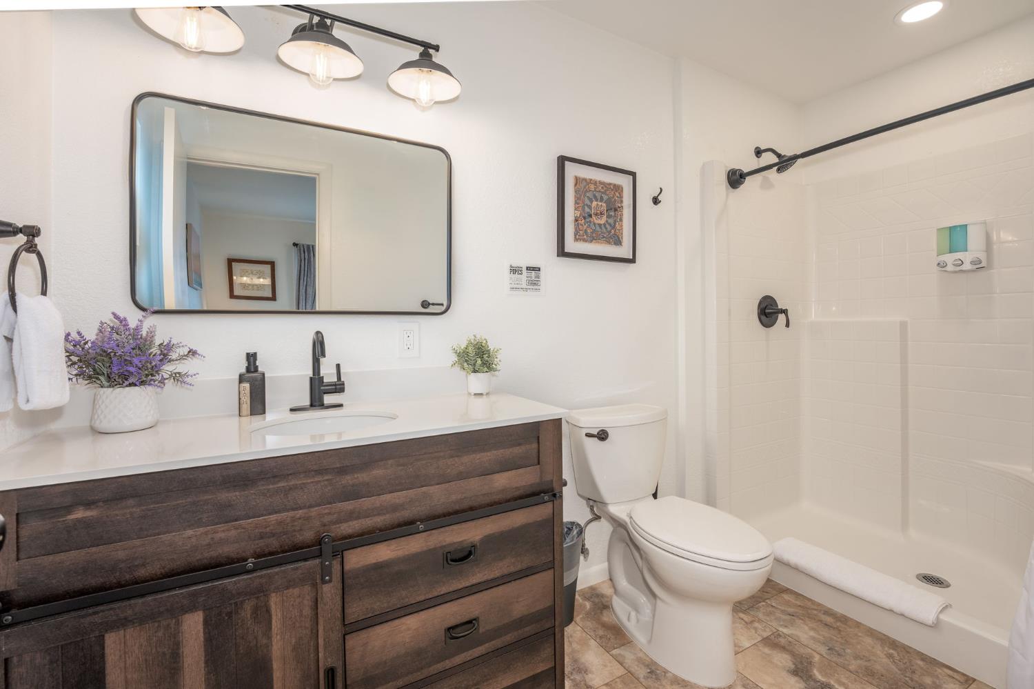 42442 Buckeye Rd, Oakhurst, CA 93644