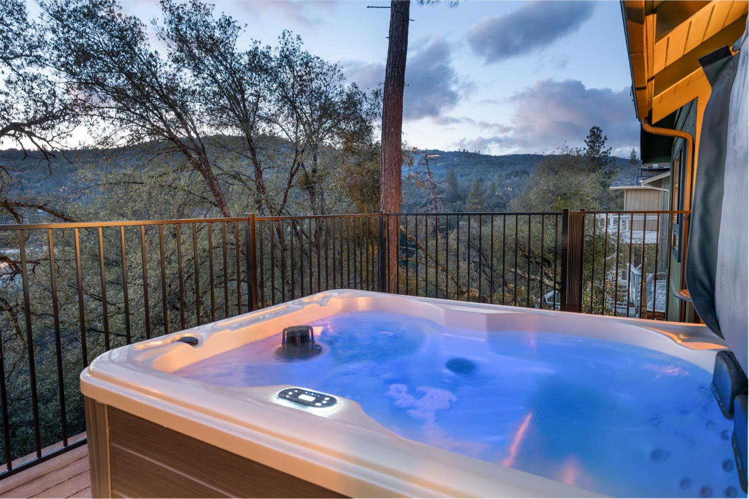 42442 Buckeye Rd, Oakhurst, CA 93644