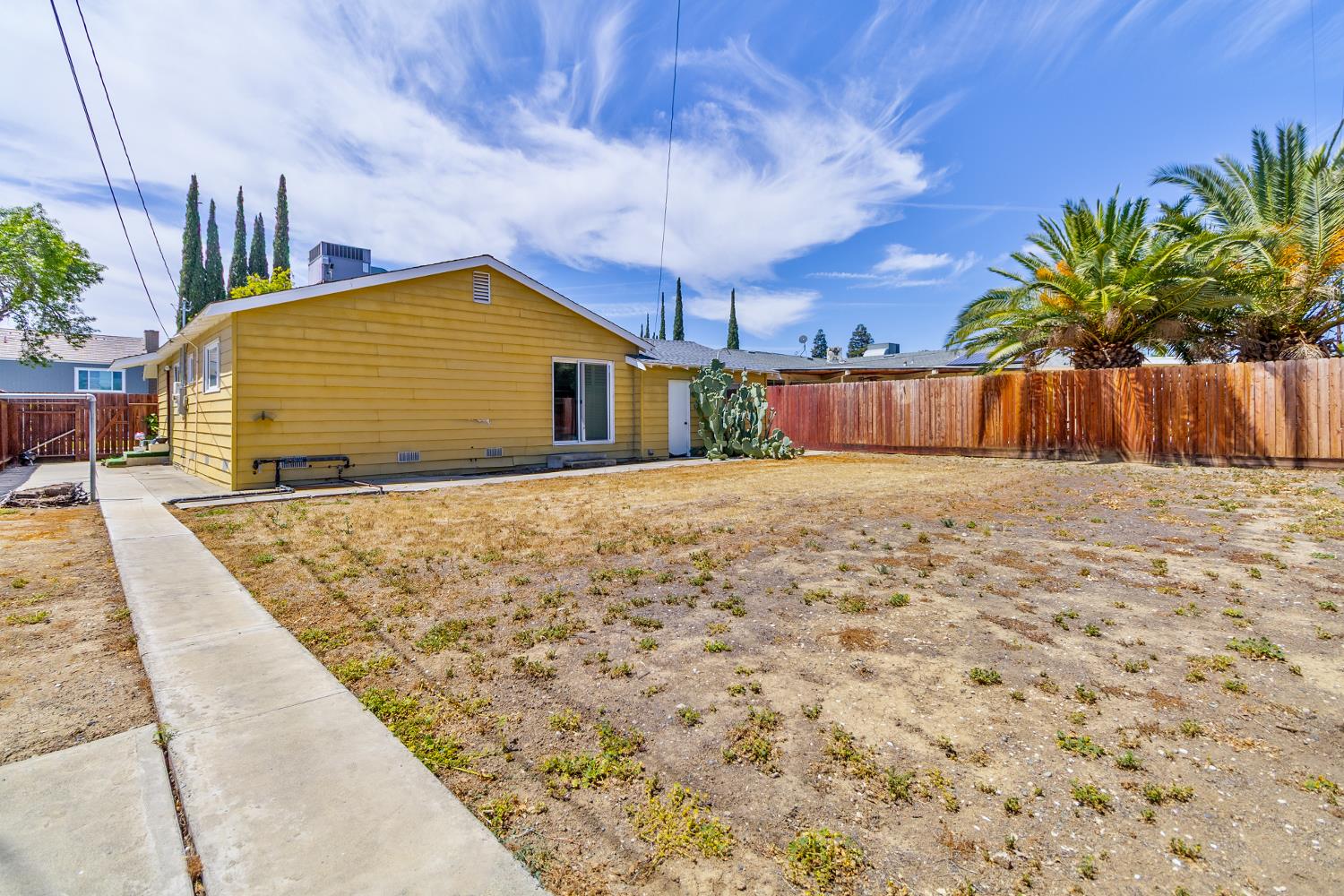 434 Cornell Ave, Coalinga, CA 93210