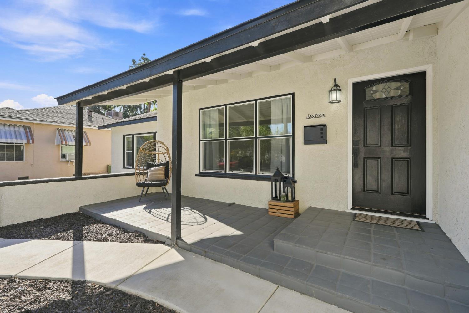 16 E Andrews Ave, Fresno, CA 93704