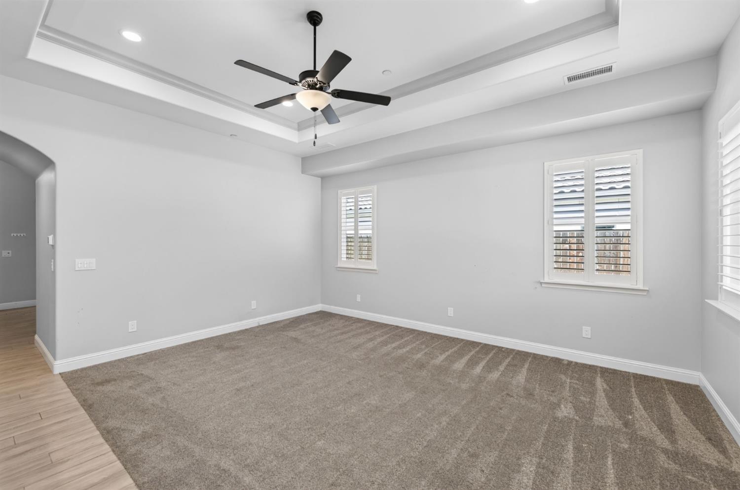 639 Mesa Dr S, Madera, CA 93636