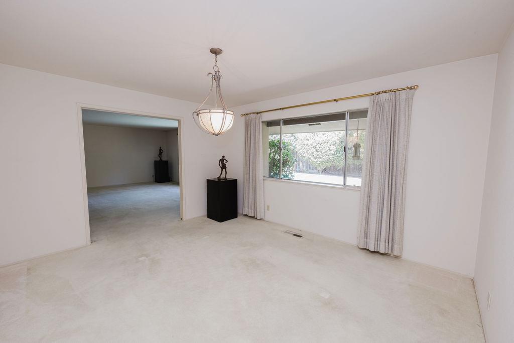 1740 W Celeste Ave, Fresno, CA 93711