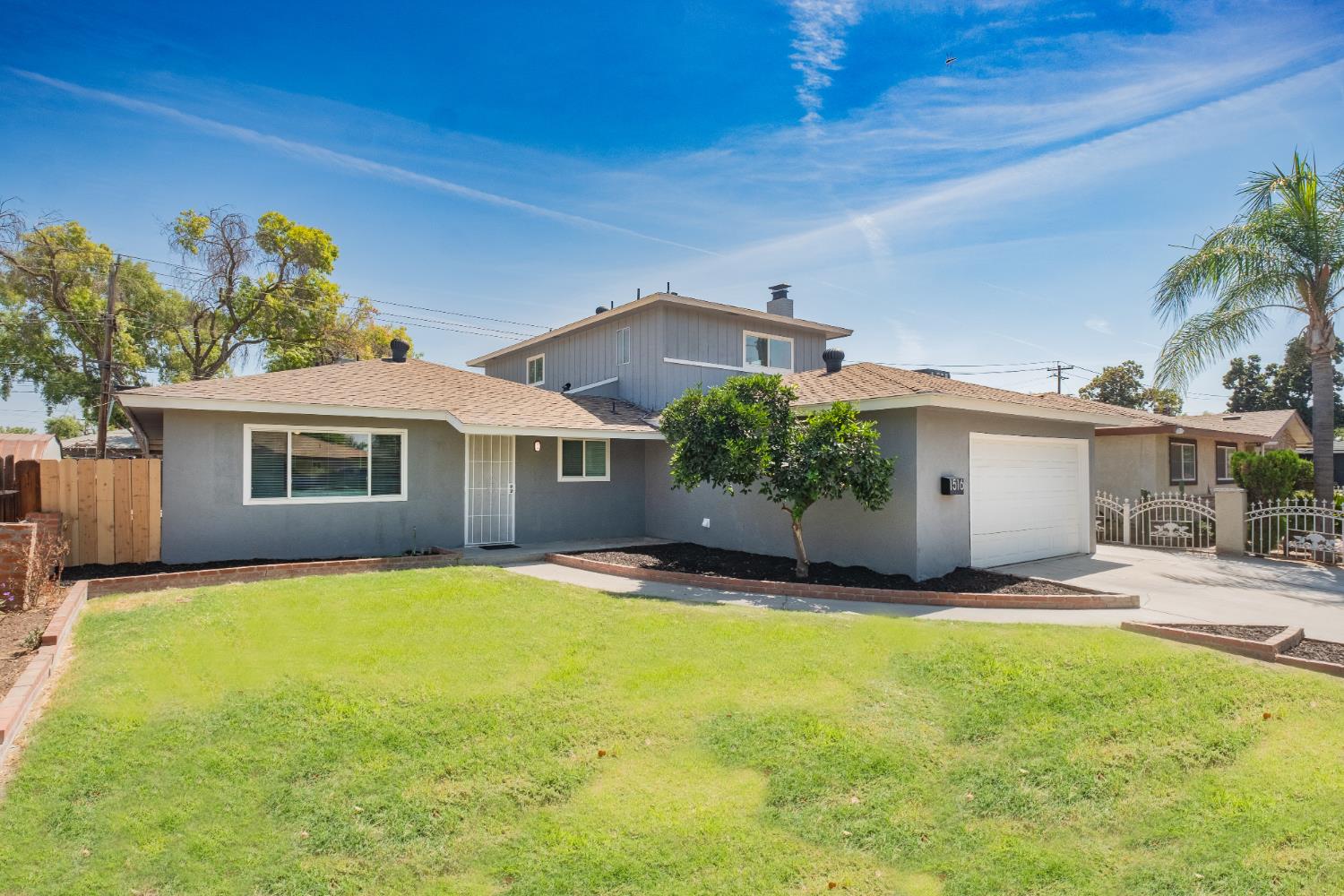 1516 N Fine Ave, Fresno, CA 93727