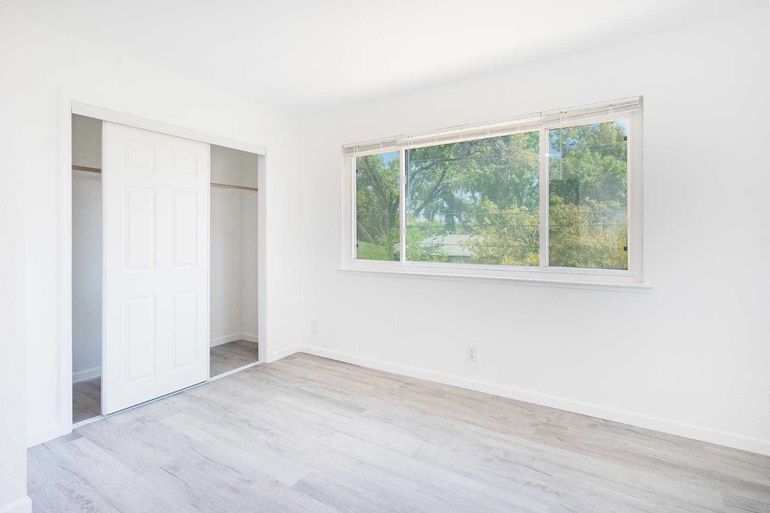 1516 N Fine Ave, Fresno, CA 93727