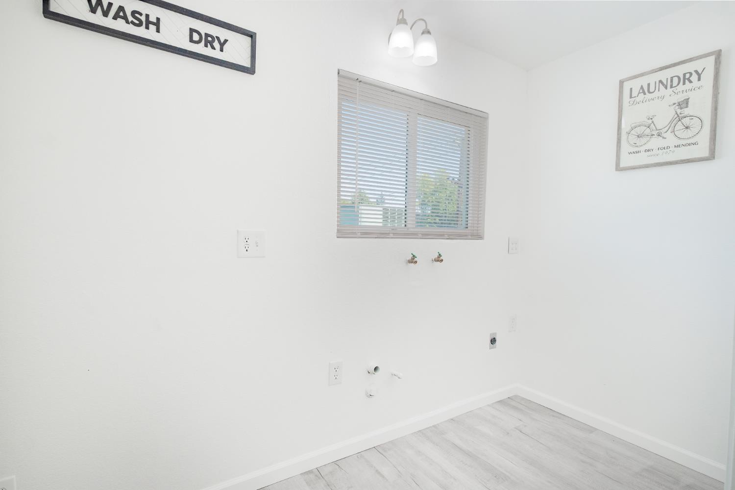 1516 N Fine Ave, Fresno, CA 93727