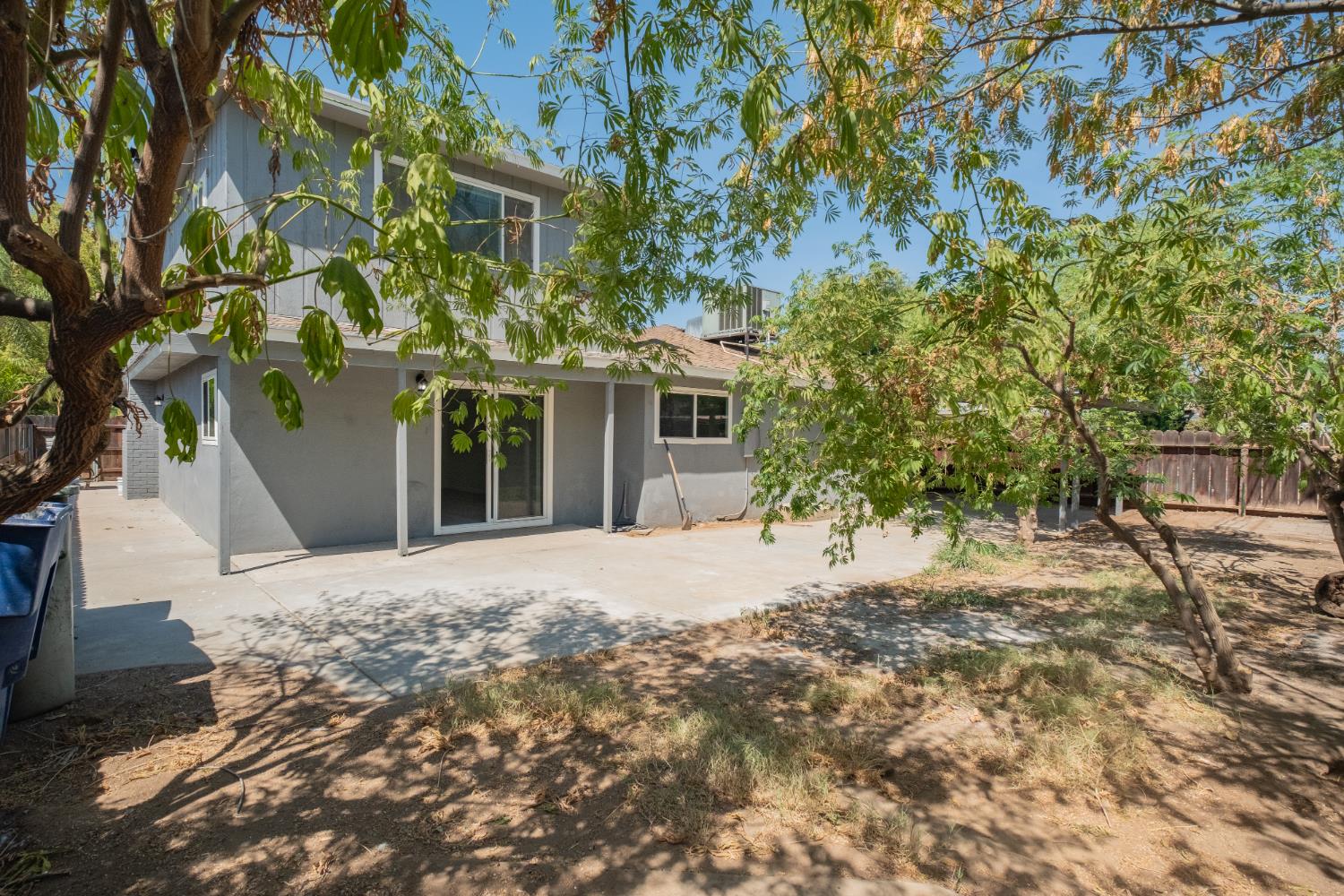 1516 N Fine Ave, Fresno, CA 93727