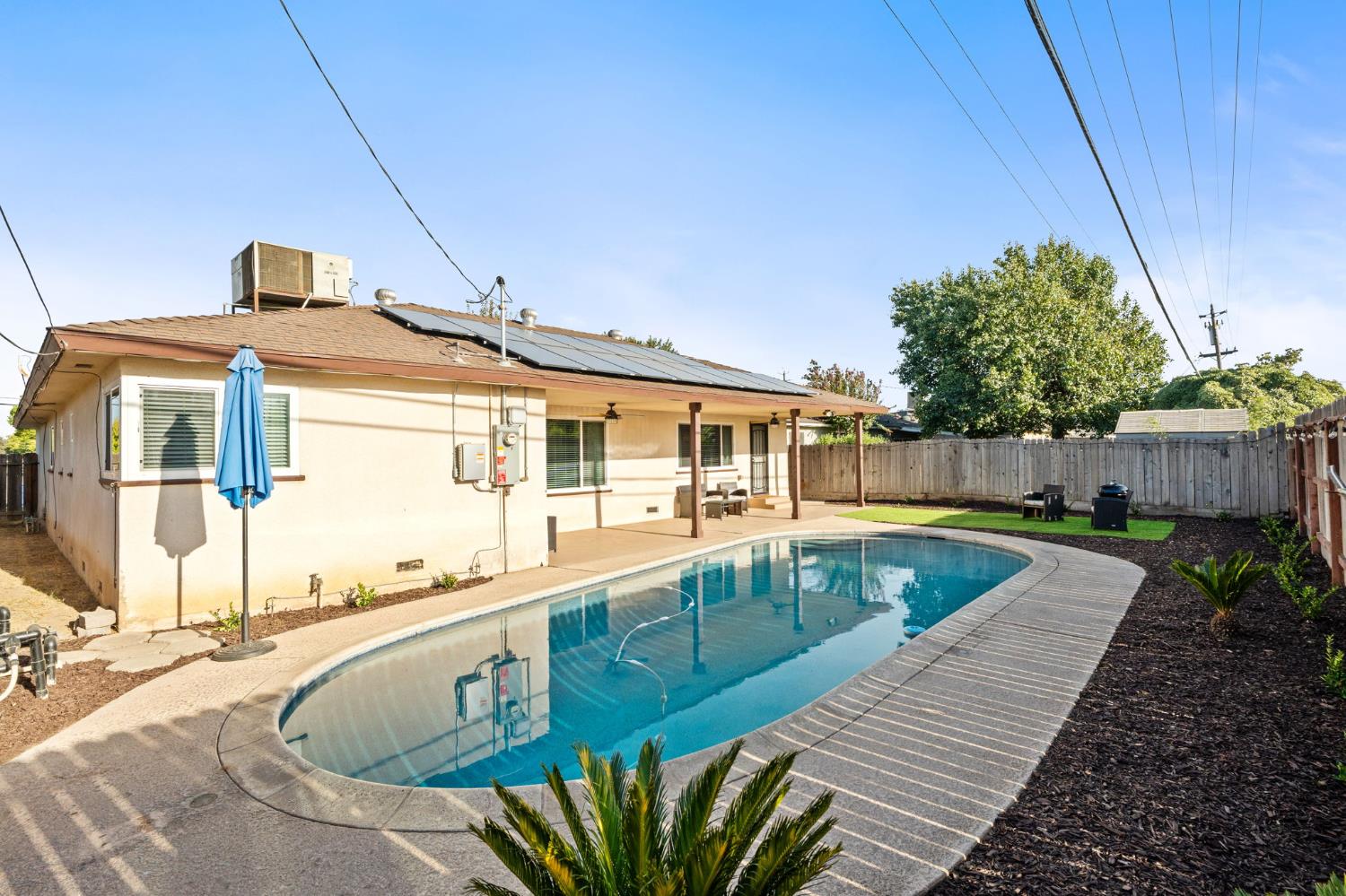 4467 N Bond Ave, Fresno, CA 93726