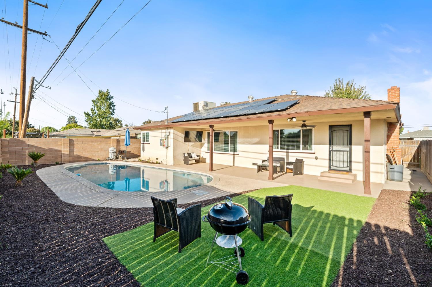 4467 N Bond Ave, Fresno, CA 93726