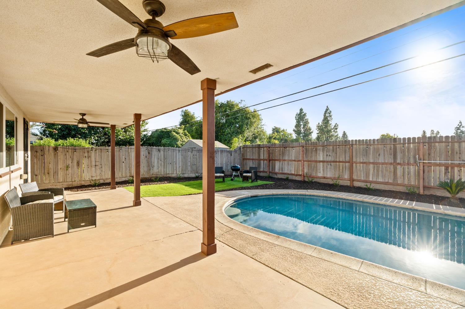 4467 N Bond Ave, Fresno, CA 93726