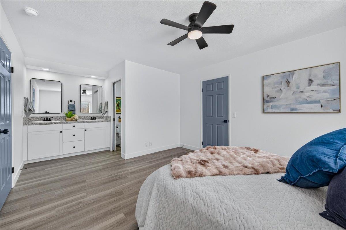 1051 E Terrace Dr, Hanford, CA 93230