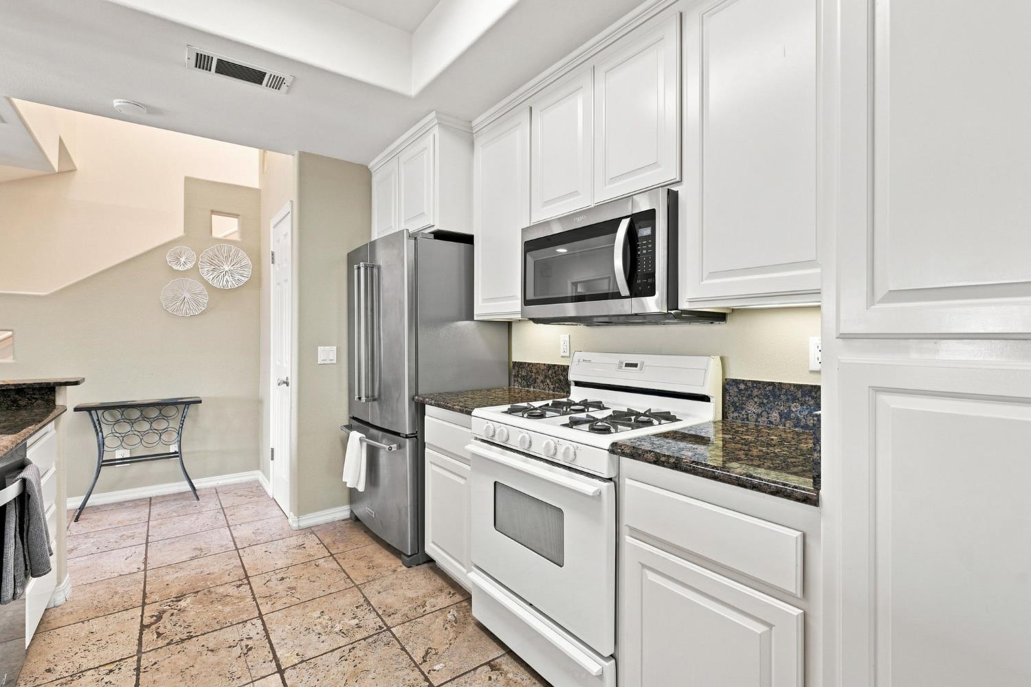 340 Ocean View Ave #C, Pismo Beach, CA 93449