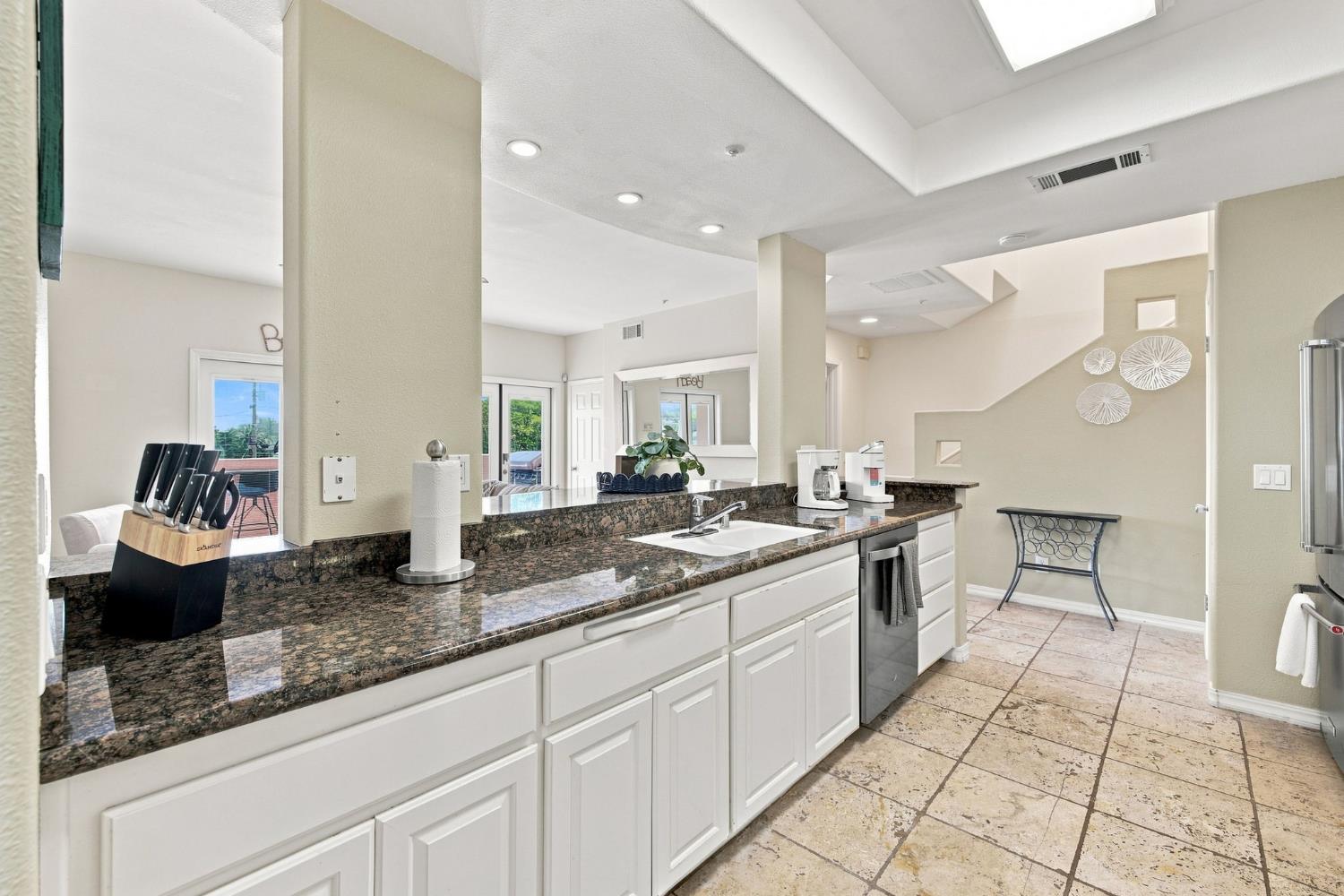 340 Ocean View Ave #C, Pismo Beach, CA 93449