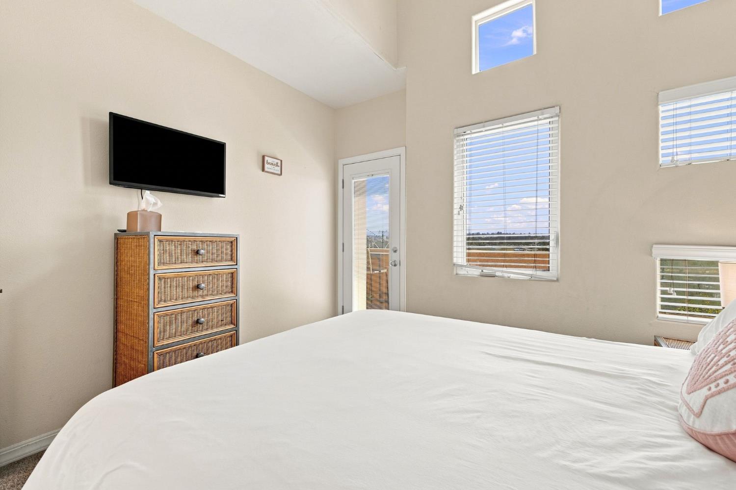 340 Ocean View Ave #C, Pismo Beach, CA 93449