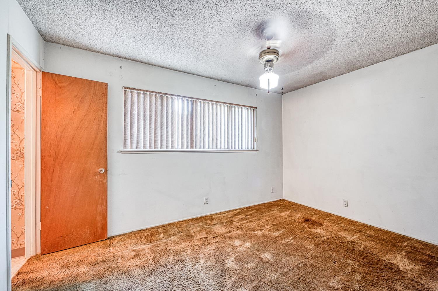 818 S Del Norte Ave, Kerman, CA 93630