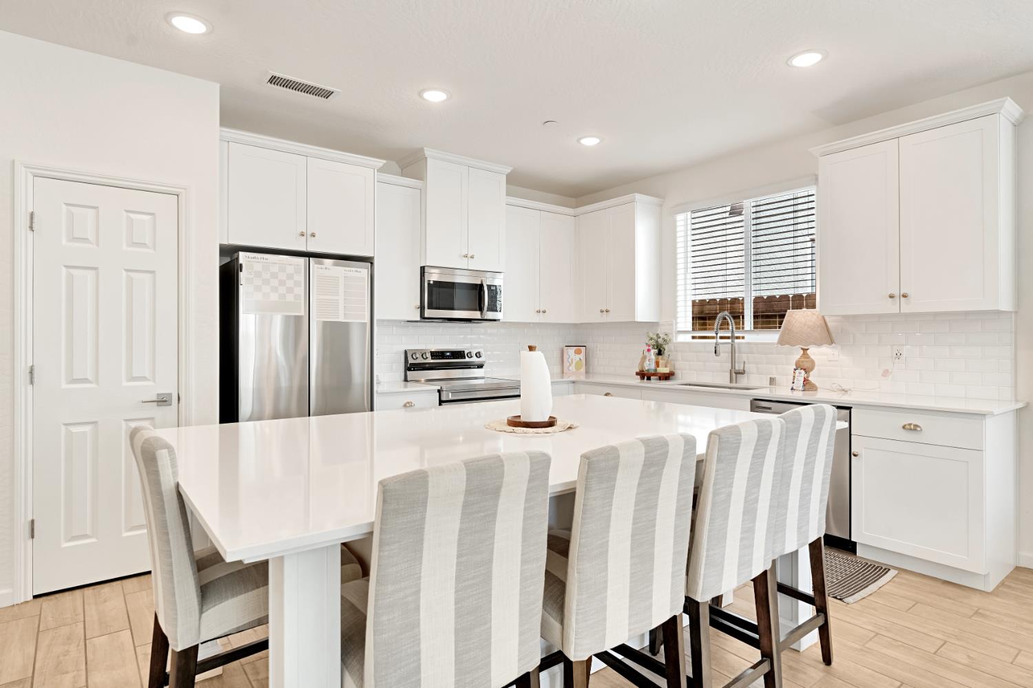 163 Reunion Way S, Madera, CA 93636