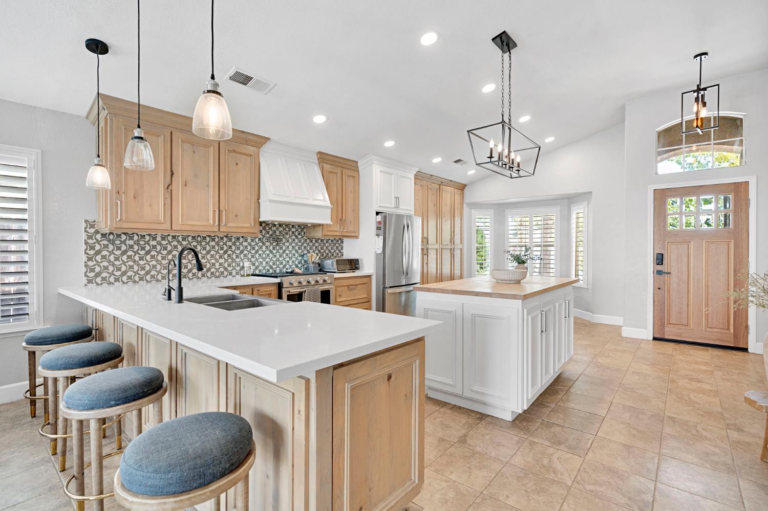 5745 E Florence Ave, Fresno, CA 93727