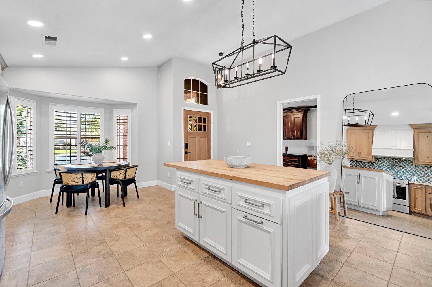 5745 E Florence Ave, Fresno, CA 93727