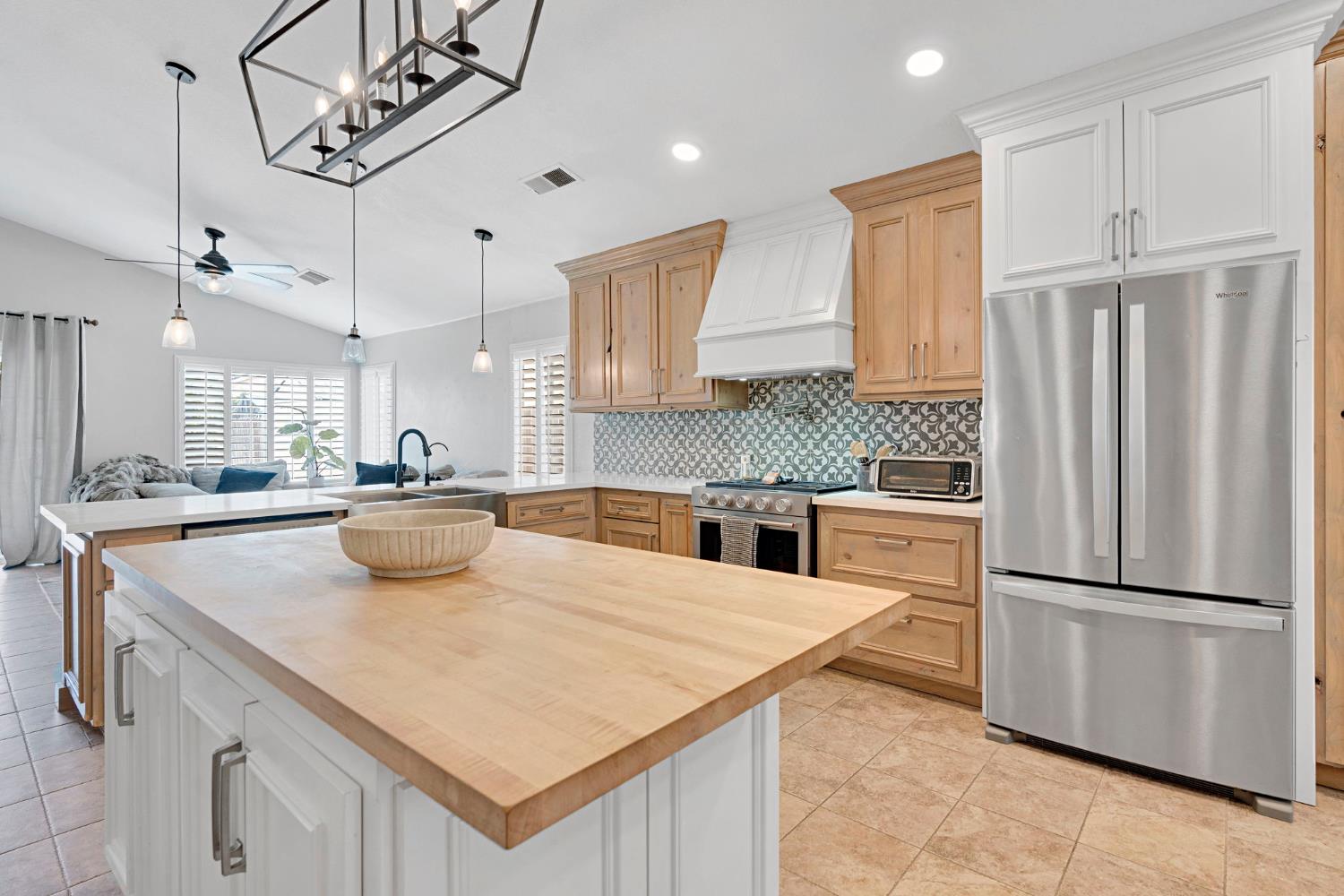 5745 E Florence Ave, Fresno, CA 93727