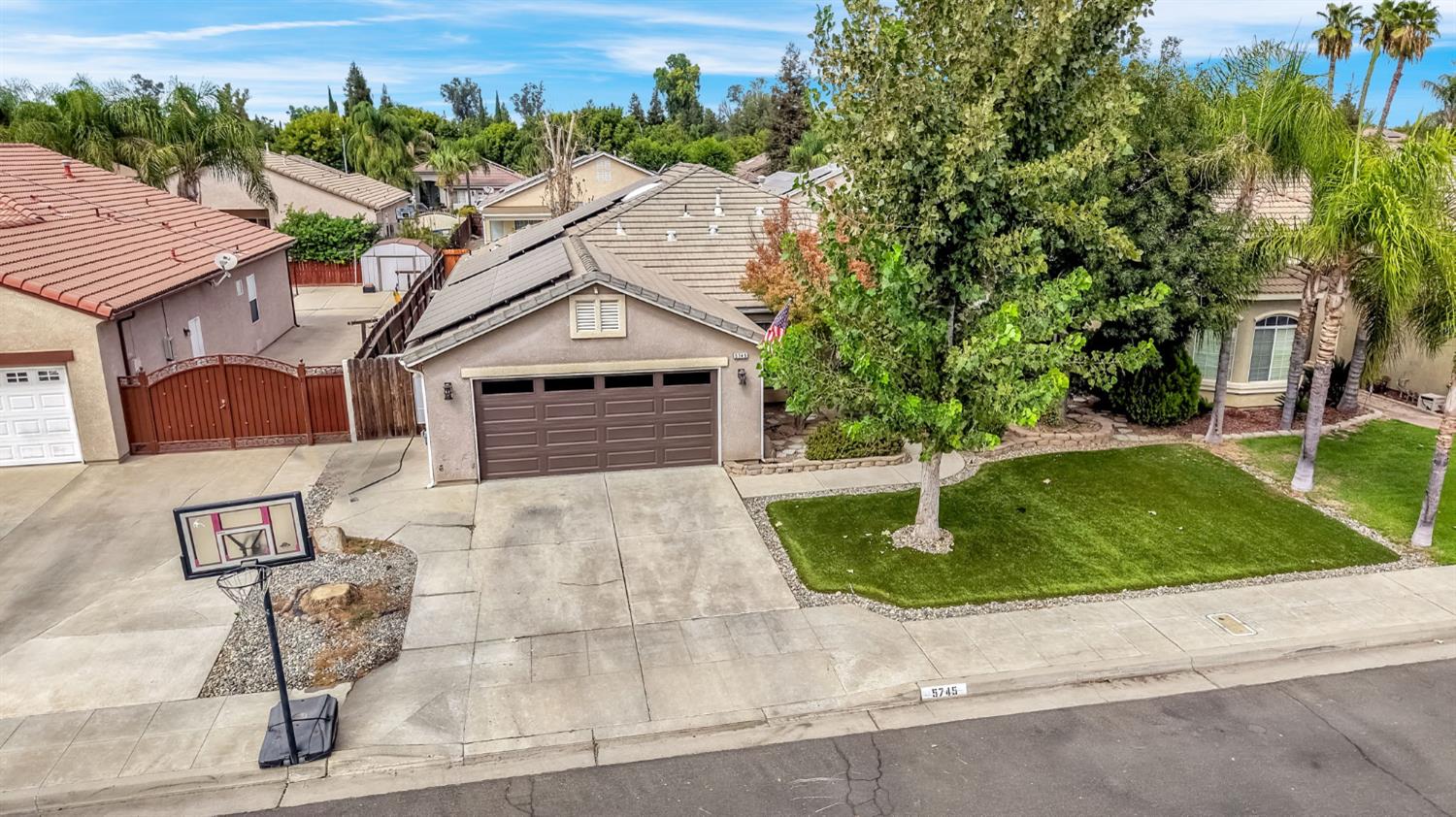5745 E Florence Ave, Fresno, CA 93727