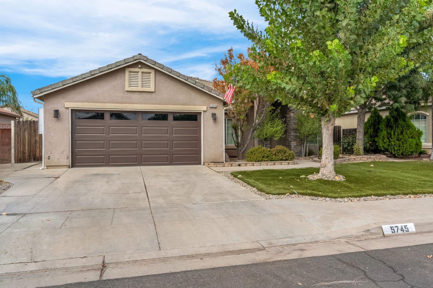 5745 E Florence Ave, Fresno, CA 93727