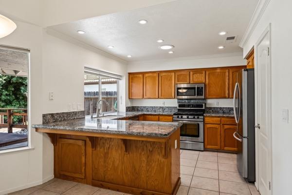 6292 N Selland Ave W, Fresno, CA 93711