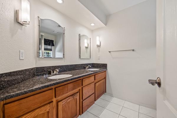 6292 N Selland Ave W, Fresno, CA 93711