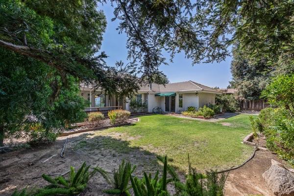 6292 N Selland Ave W, Fresno, CA 93711