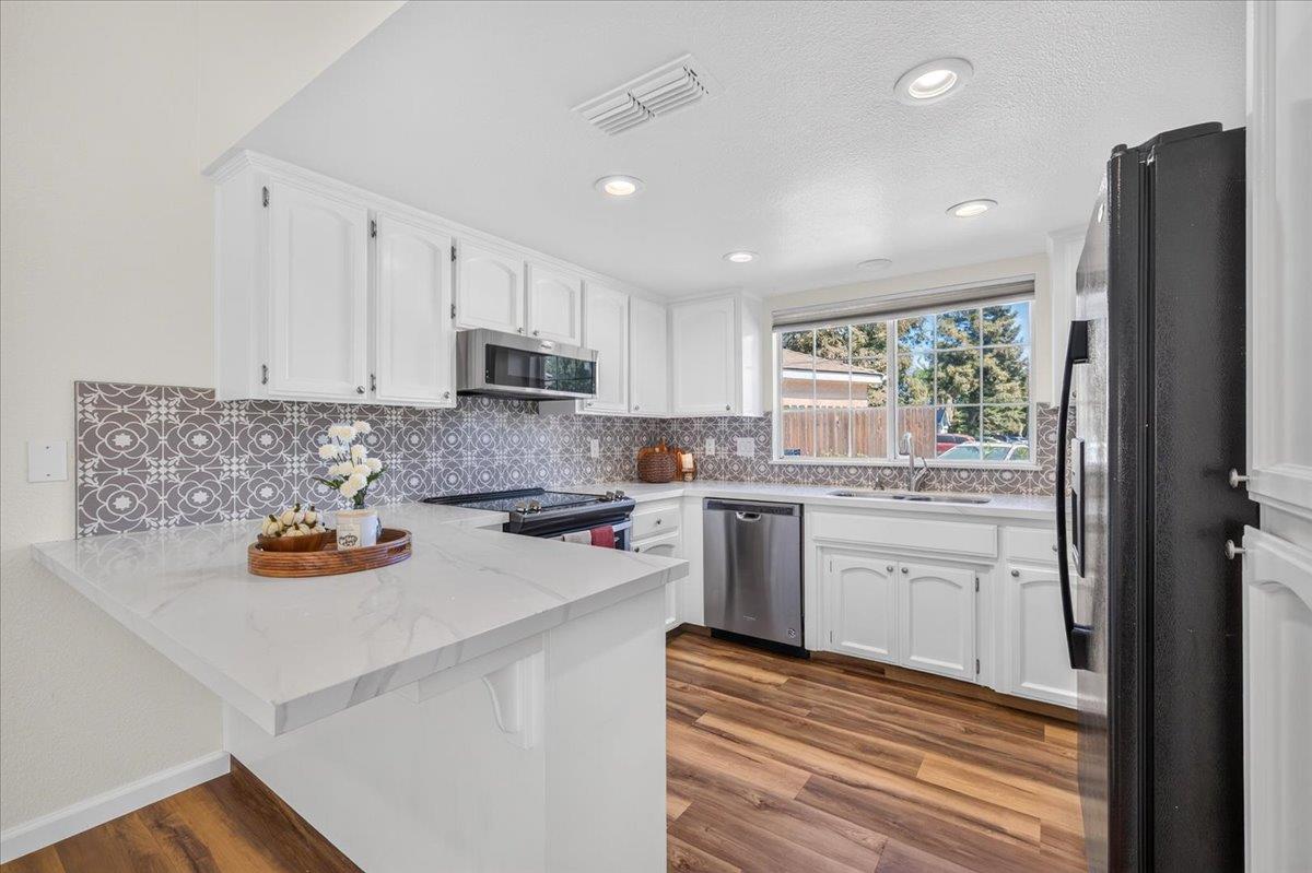 4369 W Providence Ave, Fresno, CA 93722