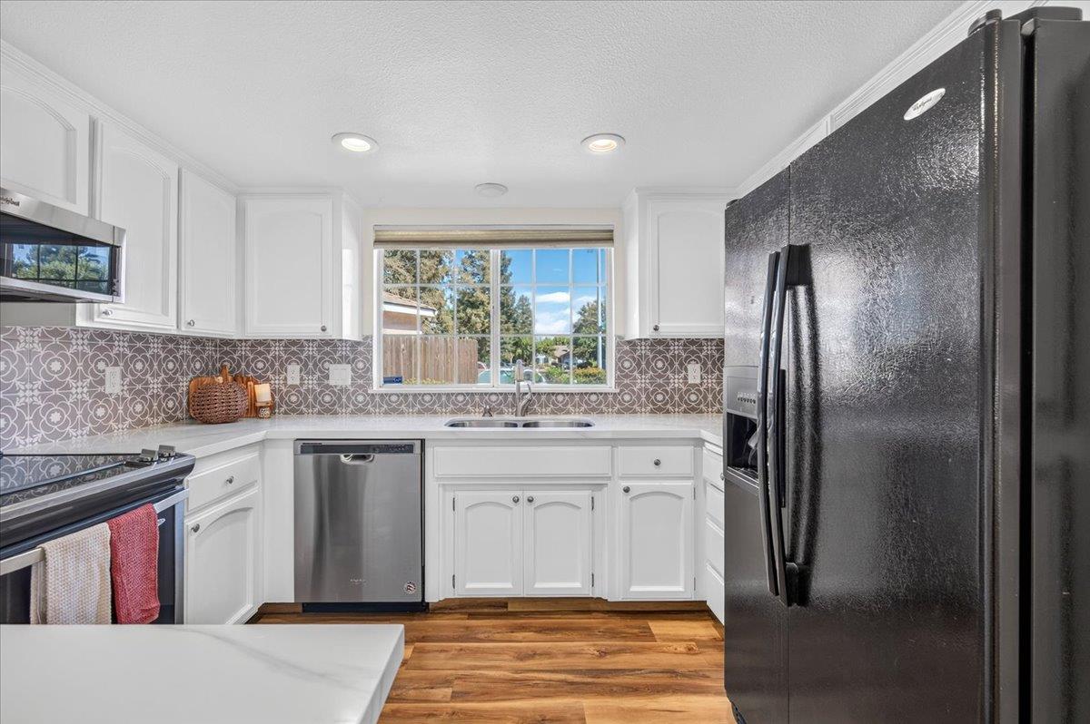 4369 W Providence Ave, Fresno, CA 93722