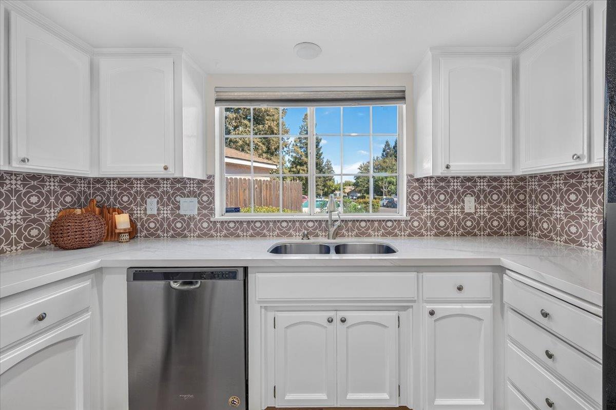 4369 W Providence Ave, Fresno, CA 93722