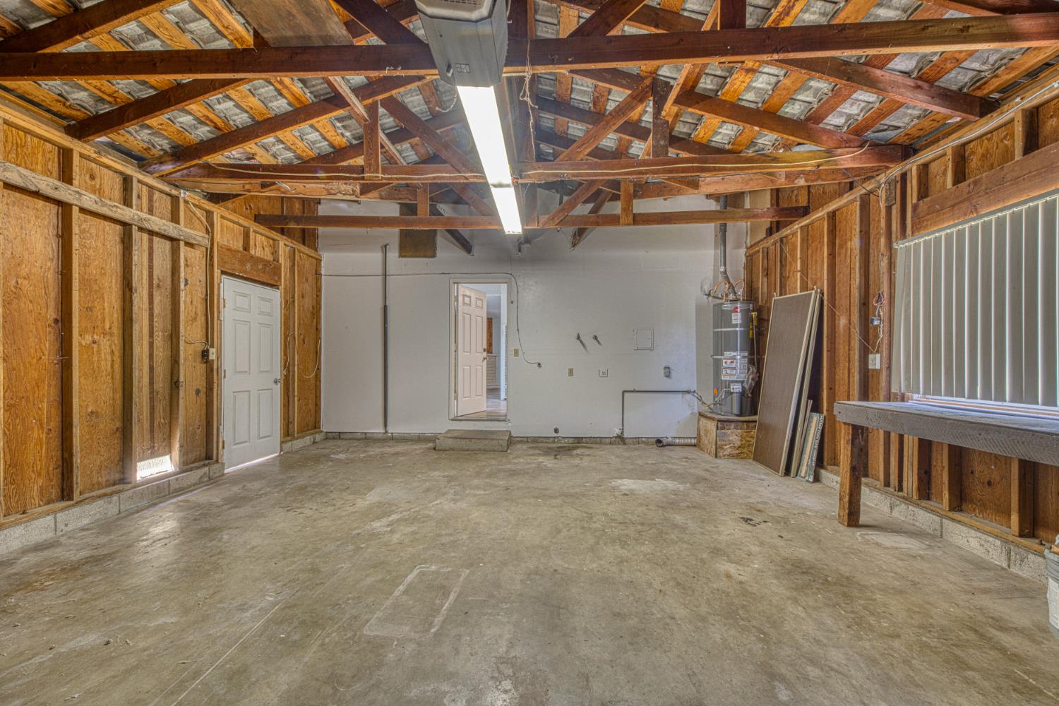 290 Carnoble Dr, Hollister, CA 95023