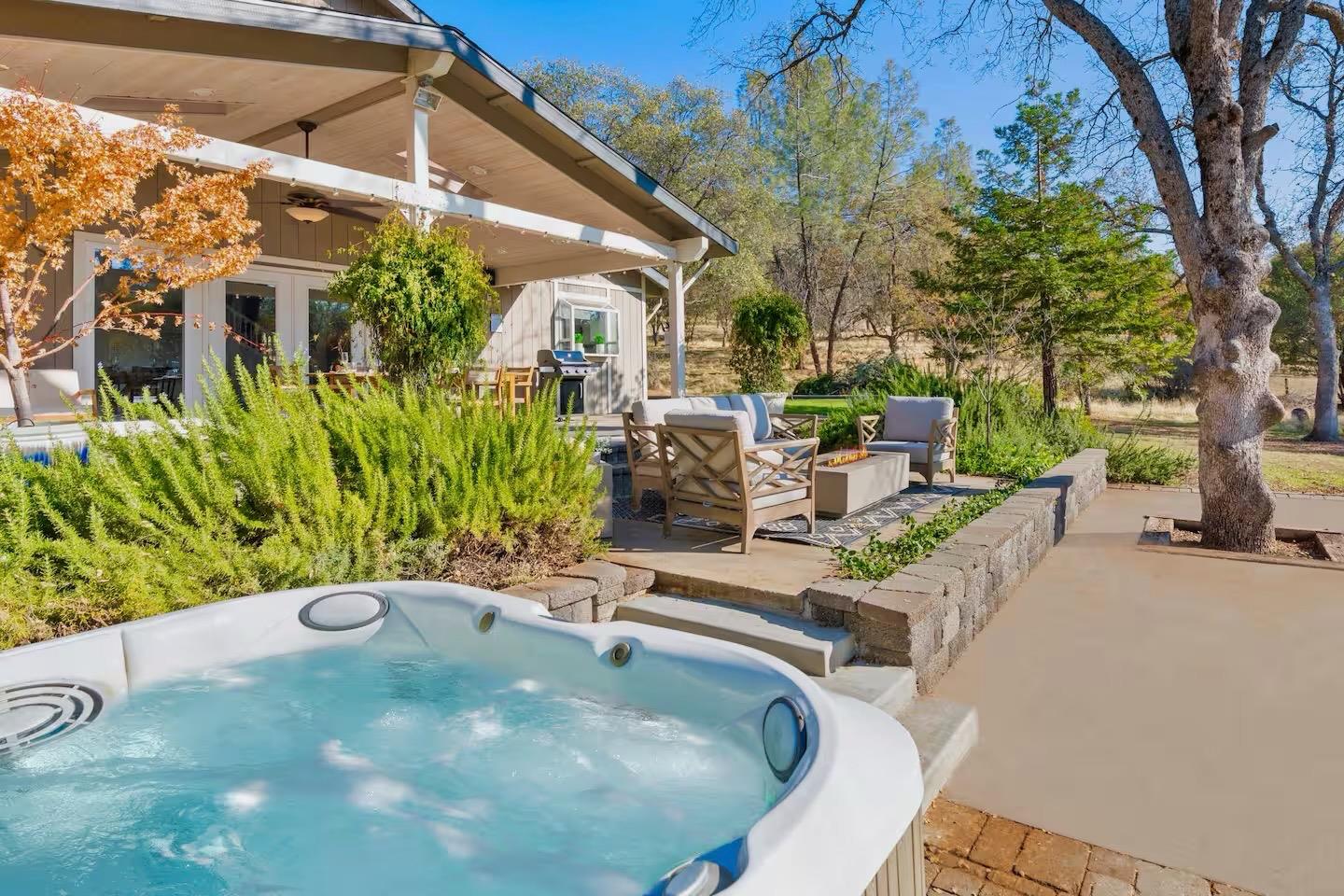 5615 Bear Trap Dr, Mariposa, CA 95338