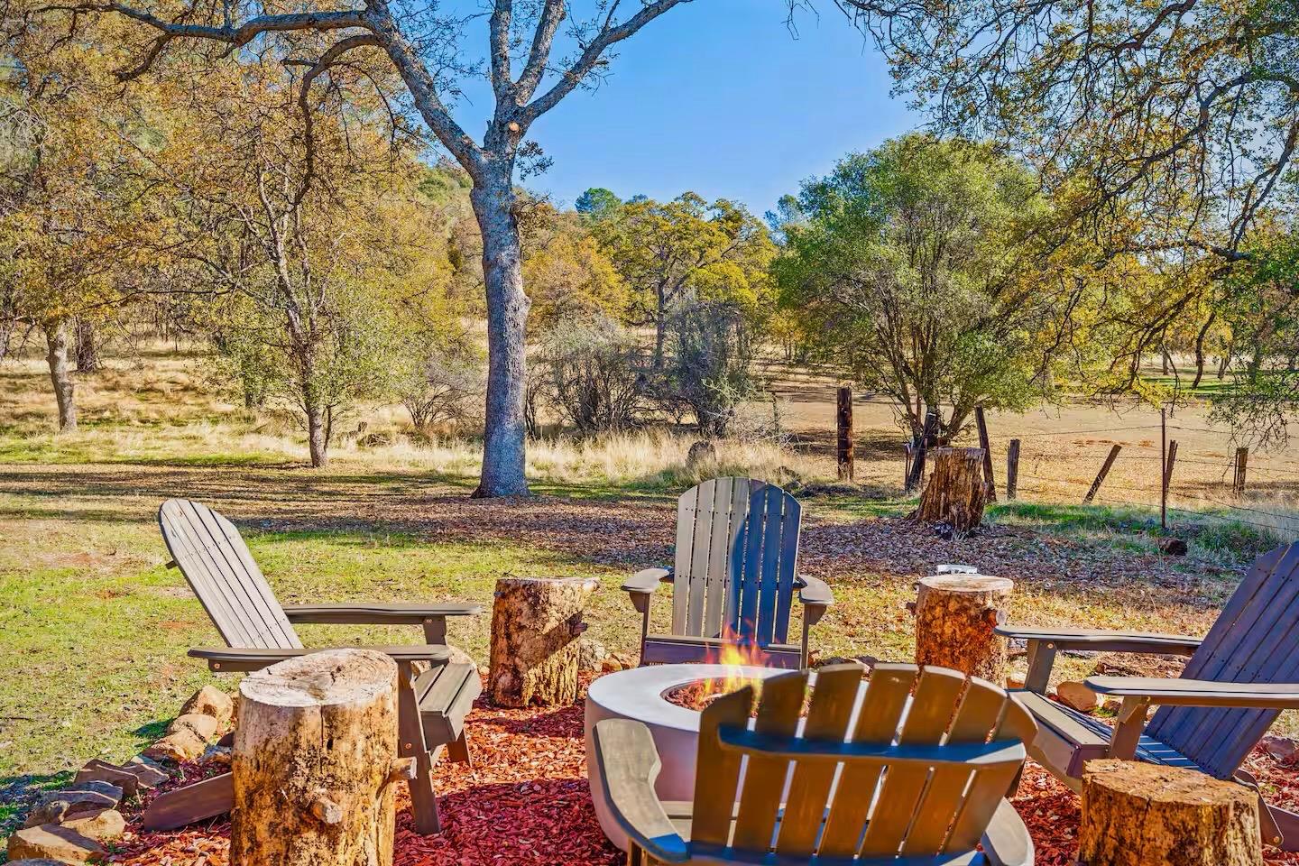 5615 Bear Trap Dr, Mariposa, CA 95338