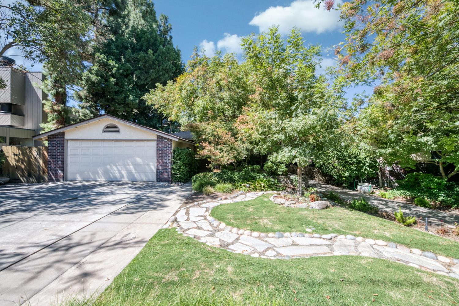 4475 N Wishon Ave, Fresno, CA 93704