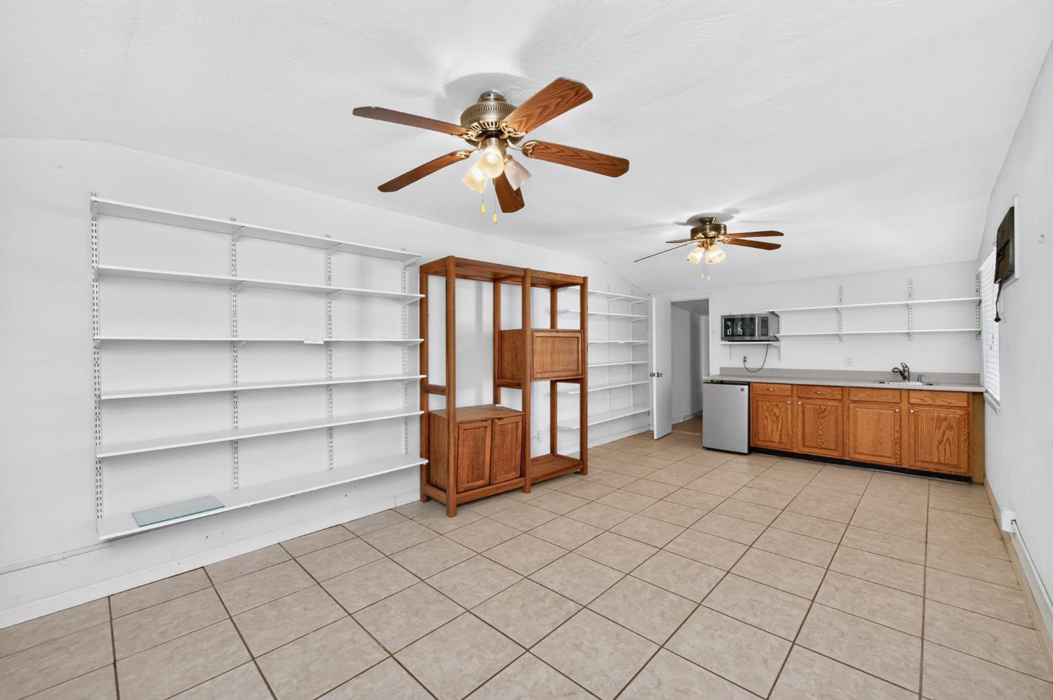 4475 N Wishon Ave, Fresno, CA 93704