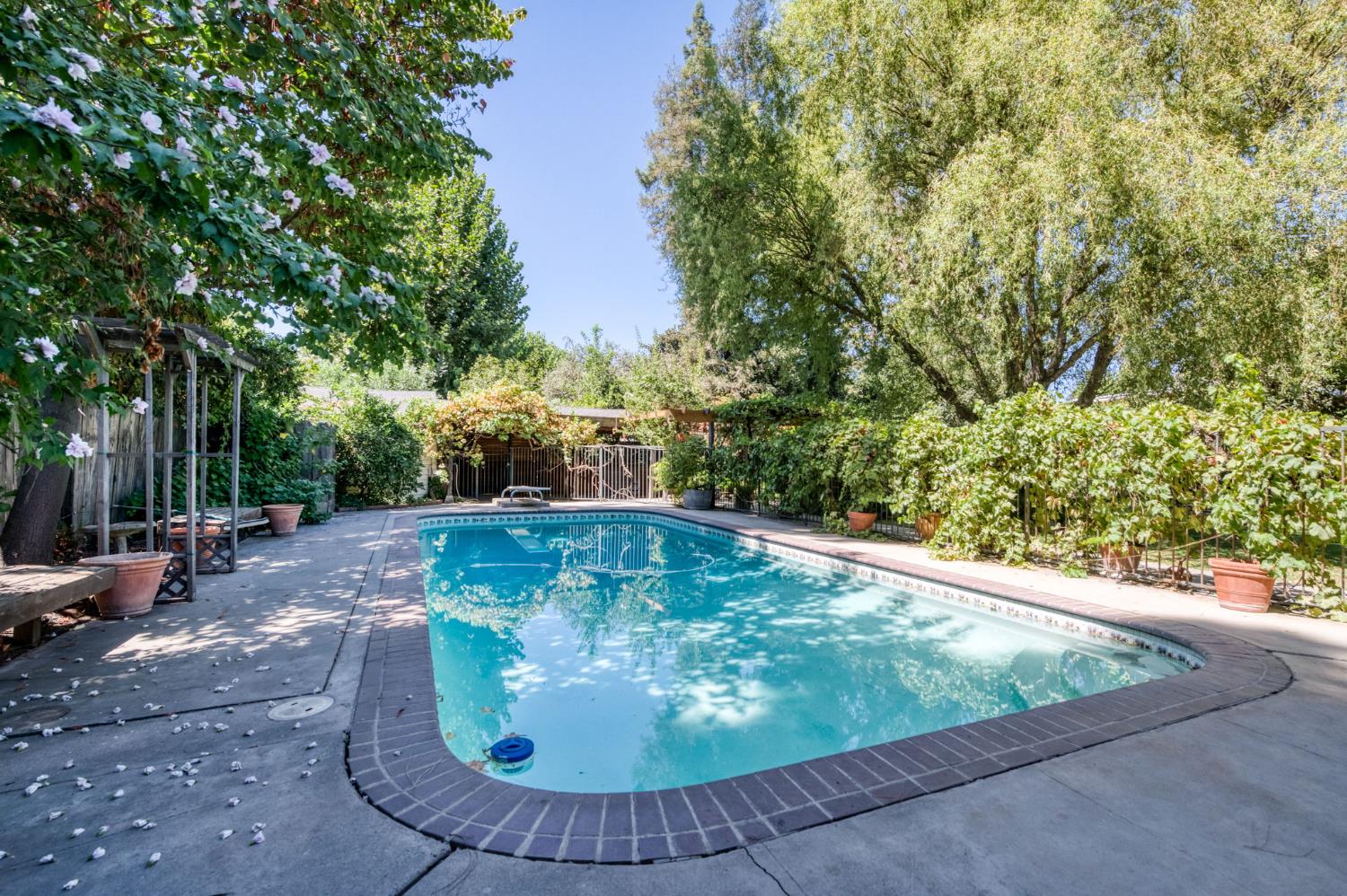 4475 N Wishon Ave, Fresno, CA 93704