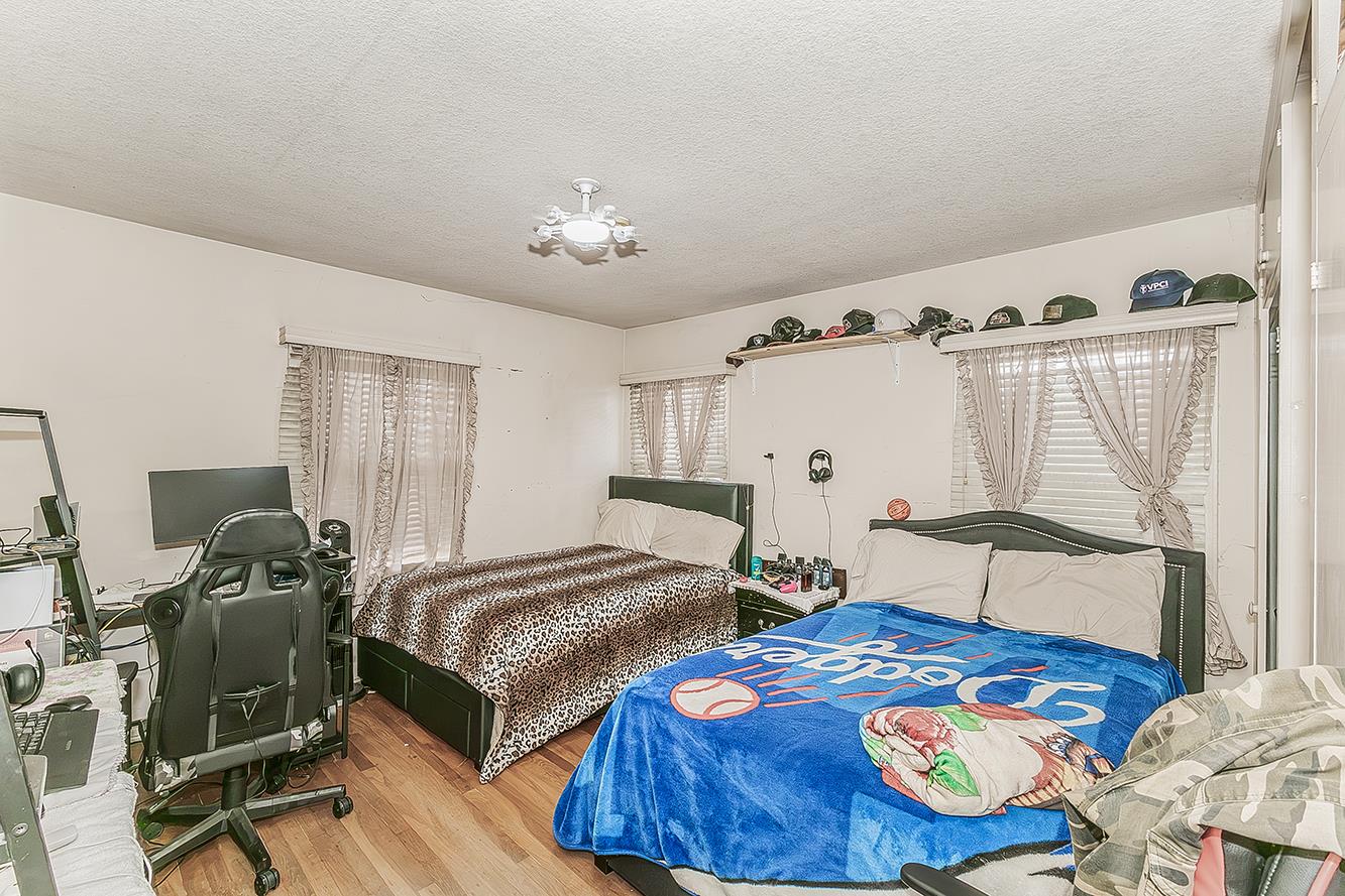 4704 E Tulare St, Fresno, CA 93702